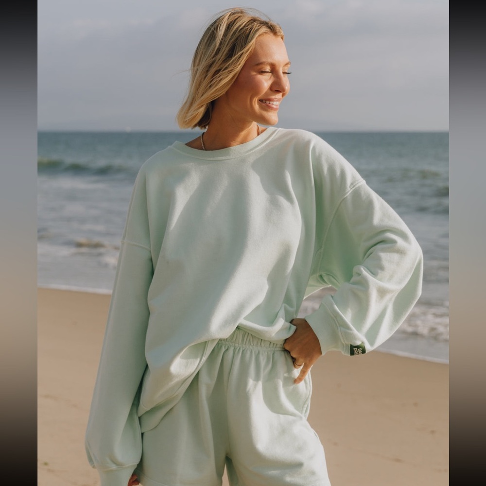 Daily Drills Oversized Crewneck in Surf XS/S